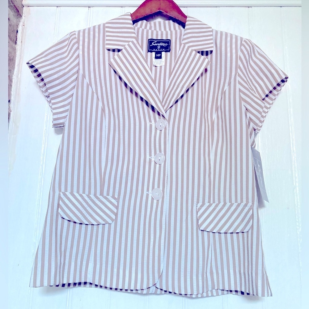 NWT petite seersucker jacket, white and tan stripes, sz 14P, capped sleeves.
